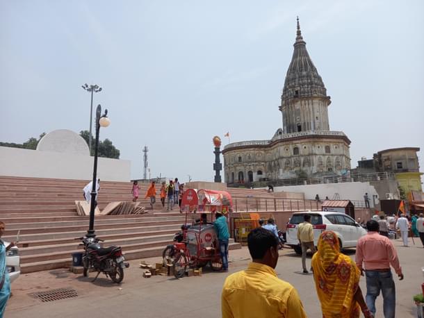In the vicinity of Hanumangarhi (Image credit: Sumati Mehrishi)